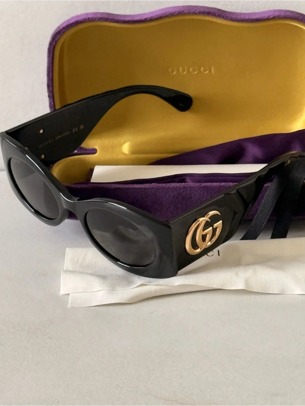 Gucci Women’s black Gradient Shield Sunglasses